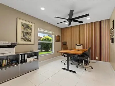 1720 Lakeshore Dr, Weston, FL 33326