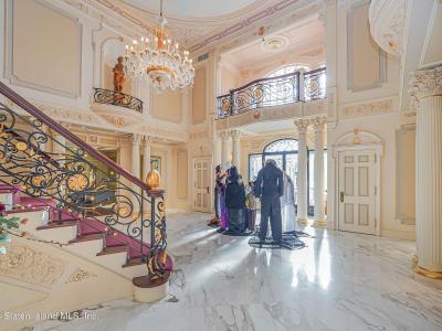 177 Benedict Rd, Staten Island, NY 10304