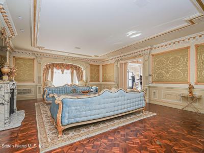 177 Benedict Rd, Staten Island, NY 10304