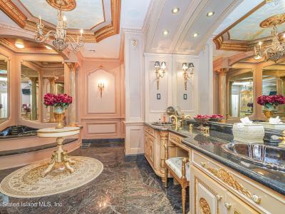 177 Benedict Rd, Staten Island, NY 10304