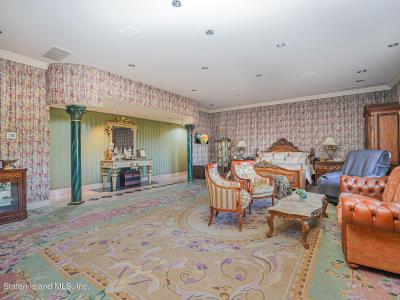 177 Benedict Rd, Staten Island, NY 10304