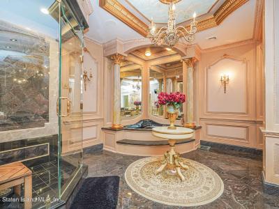 177 Benedict Rd, Staten Island, NY 10304