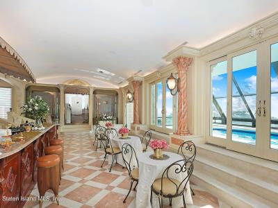 177 Benedict Rd, Staten Island, NY 10304