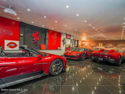 177 Benedict Rd, Staten Island, NY 10304