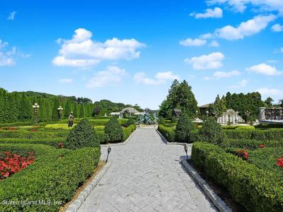 177 Benedict Rd, Staten Island, NY 10304