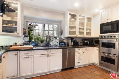 2179 Linda Flora Dr, Los Angeles, CA 90077