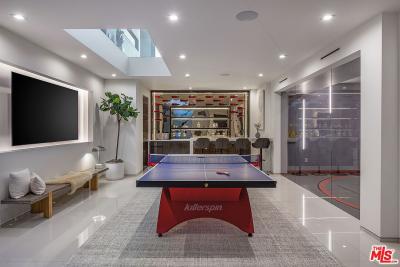 2301 Hercules Dr, Los Angeles, CA 90046