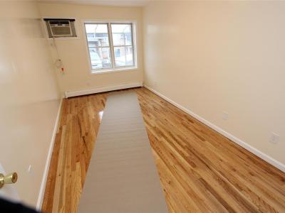 250-16 41st Road, Little Neck, NY 11363