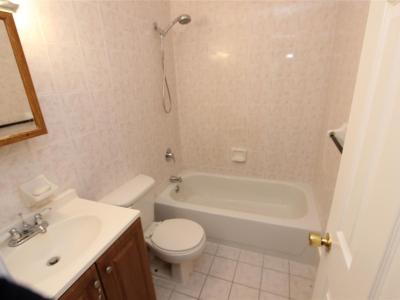 250-16 41st Road, Little Neck, NY 11363