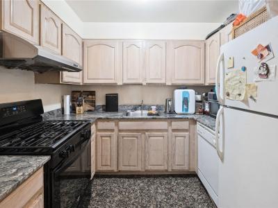 250-16 41st Road, Little Neck, NY 11363