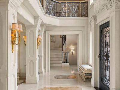 1900 Spindrift Dr, La Jolla, CA 92037