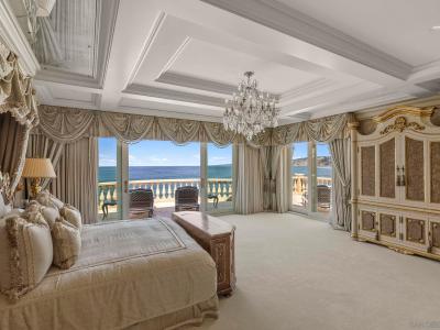 1900 Spindrift Dr, La Jolla, CA 92037