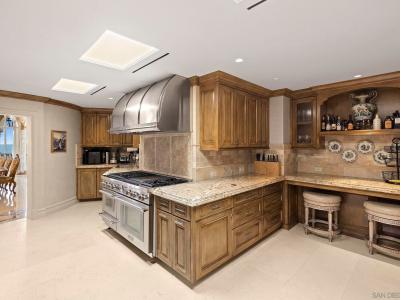 1900 Spindrift Dr, La Jolla, CA 92037