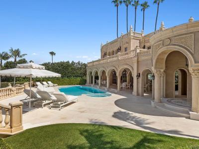 1900 Spindrift Dr, La Jolla, CA 92037