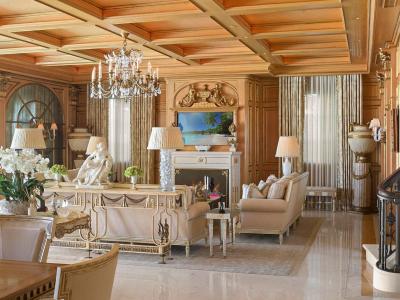 1900 Spindrift Dr, La Jolla, CA 92037