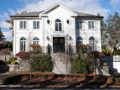 373 Ocean Ter, Staten Island, NY 10301