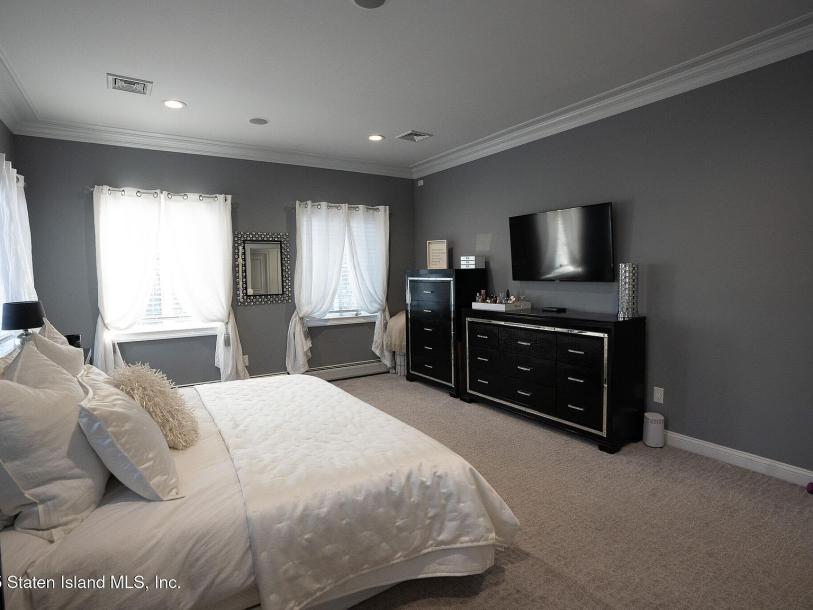 373 Ocean Ter, Staten Island, NY 10301-11