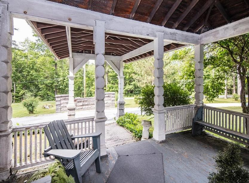 5 Clement Road, Rutland City, VT 05701-11