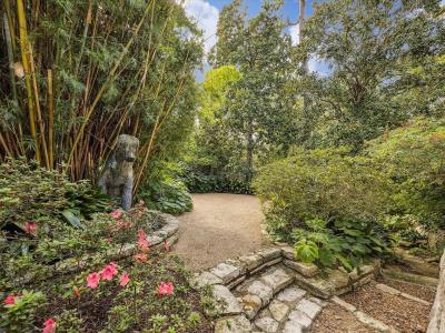 501 W Friar Tuck Ln, Houston, TX 77024