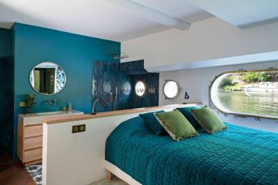 PARIS, Île-de-France 75116