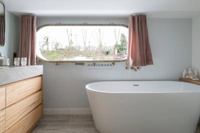 PARIS, Île-de-France 75116