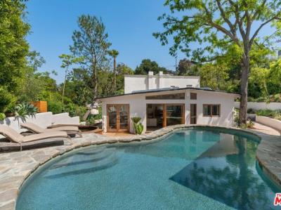 8615 Skyline Dr, Los Angeles, CA 90046