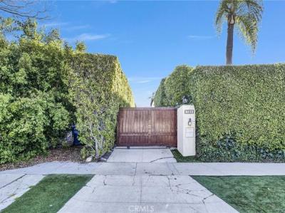 8615 Skyline Dr, Los Angeles, CA 90046