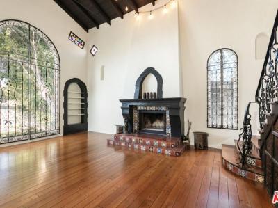 8615 Skyline Dr, Los Angeles, CA 90046