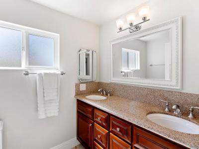 9368 Aldabra Ct, San Diego, CA 92129