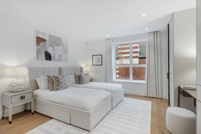 Bayswater Road, Greater London, London, England W2