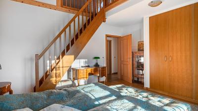 Commugny - detached villa in a green setting