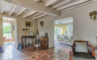 Paris, Île-de-France, Address available on request