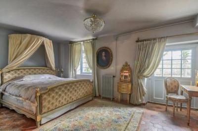 Paris, Île-de-France, Address available on request