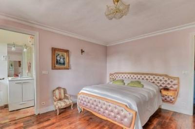 Paris, Île-de-France, Address available on request