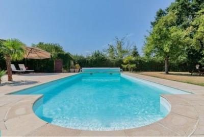 Paris, Île-de-France, Address available on request