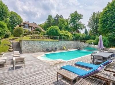 Paris, Île-de-France, Address available on request