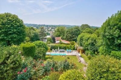 Paris, Île-de-France, Address available on request