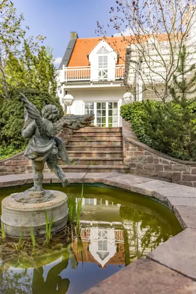 Exclusive villa with stunning wellness area and sunny garden Munich, BA, 81827 Germany