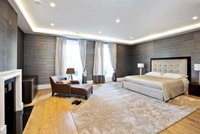 Telegraph Cottage, England, London, England KT2