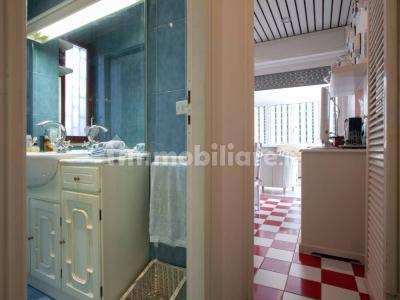 Detached house via Amipsia, Casal Palocco, Rome