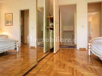 Detached house via Amipsia, Casal Palocco, Rome