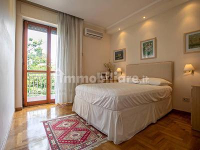 Detached house via Amipsia, Casal Palocco, Rome