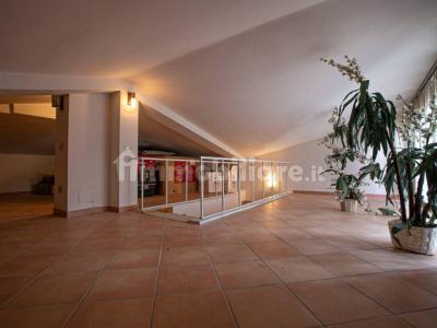 Detached house via Amipsia, Casal Palocco, Rome