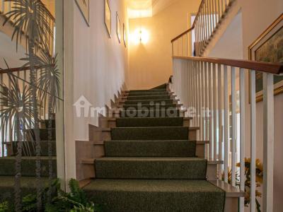 Detached house via Amipsia, Casal Palocco, Rome