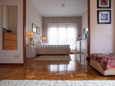 Detached house via Amipsia, Casal Palocco, Rome