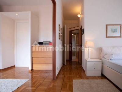 Detached house via Amipsia, Casal Palocco, Rome