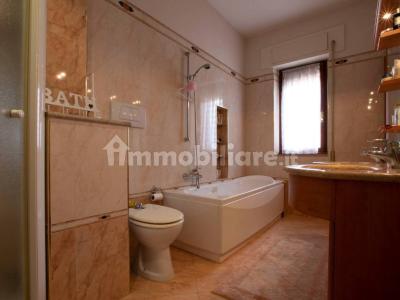 Detached house via Amipsia, Casal Palocco, Rome