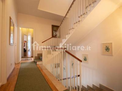 Detached house via Amipsia, Casal Palocco, Rome