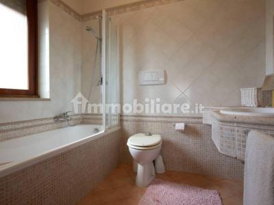 Detached house via Amipsia, Casal Palocco, Rome
