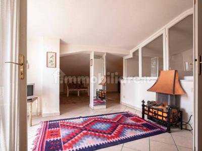 Detached house via Amipsia, Casal Palocco, Rome